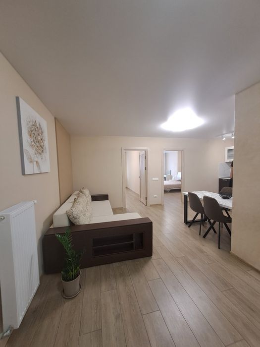 Продаж 2 кімнатної квартири + кухня-студія по вул. Київська.