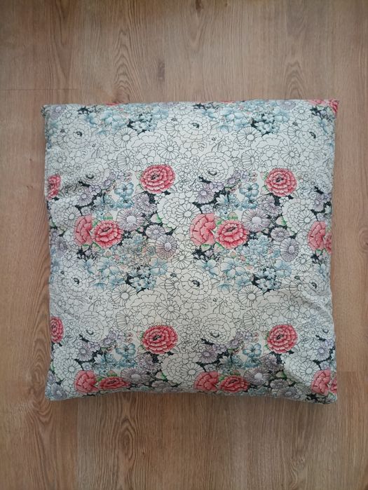 Подушка пухово - пір'яна різні розміри.