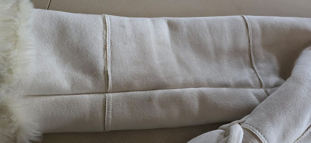 Beżowy kożuszek z futerkiem Lindex, rozmiar L