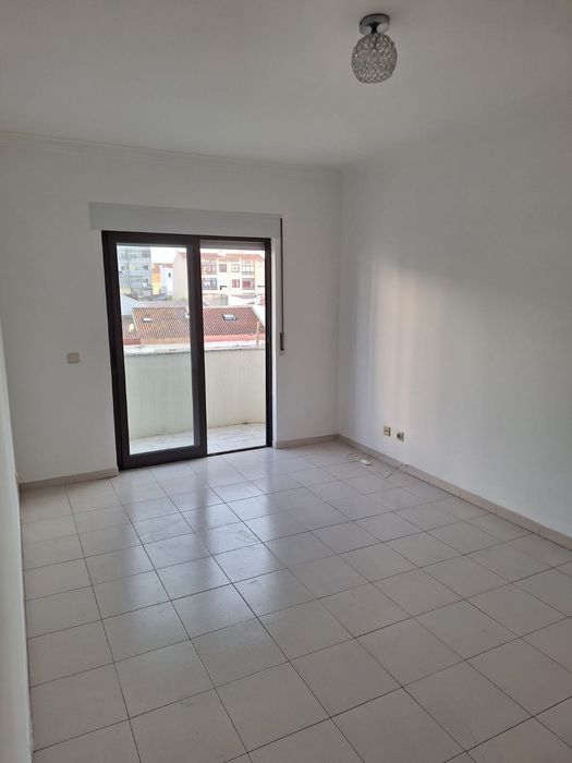 Apartamento T1 para arrendamento