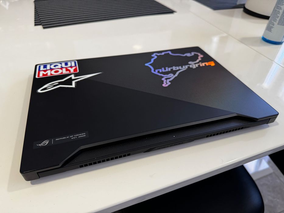 ASUS ROG Zephyrus M15