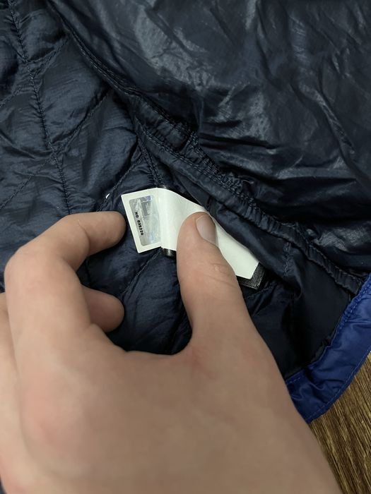 the north face микропуховик / тнф / casuals