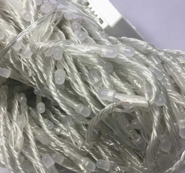 Светодиодная гирлянда штора- водопад 2х2 м. прозрачный провод 8 режим.