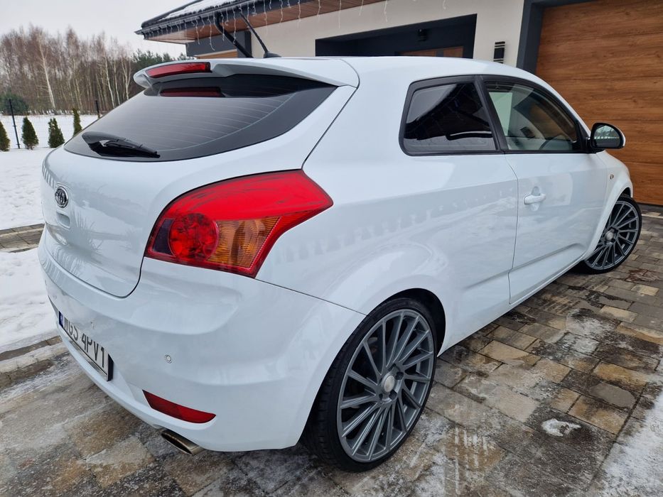 **Śliczna Kia ProCeed Lift **