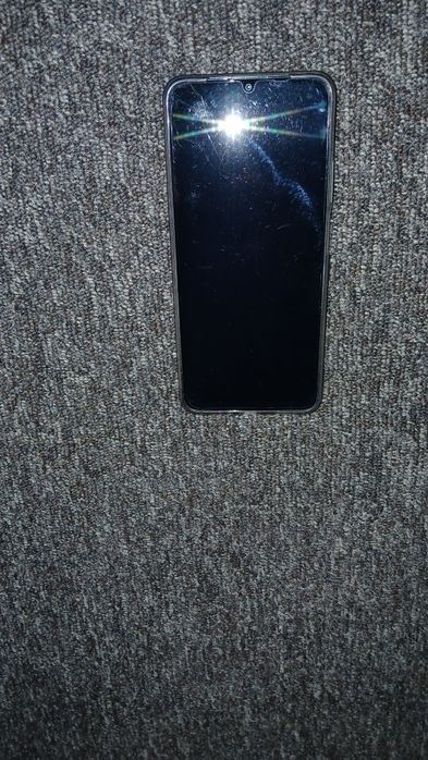 Продам телефон realme C61.