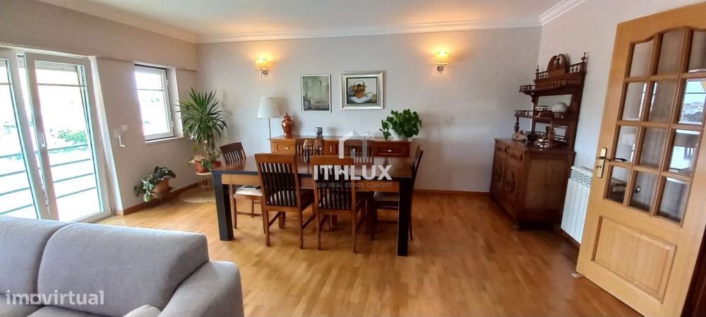 Apartamento  T4+1 | Parqueamento | Urb. Jardins da Aguilha