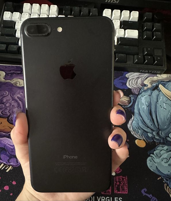 iPhone 7 Plus 32GB Black — рабочий, с коробкой