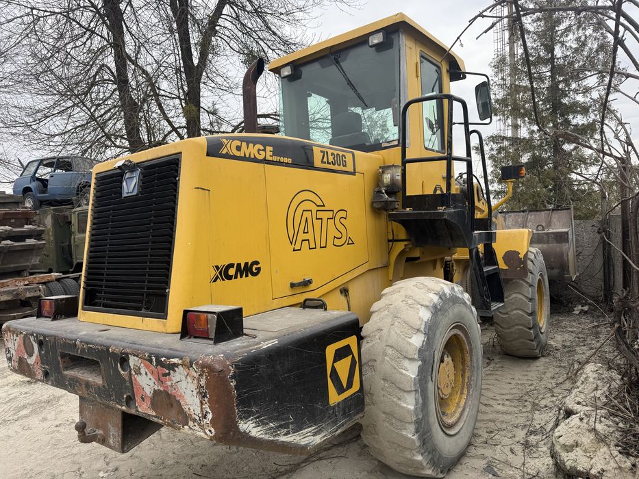 Фронтальний навантажувач XCMG ZL30