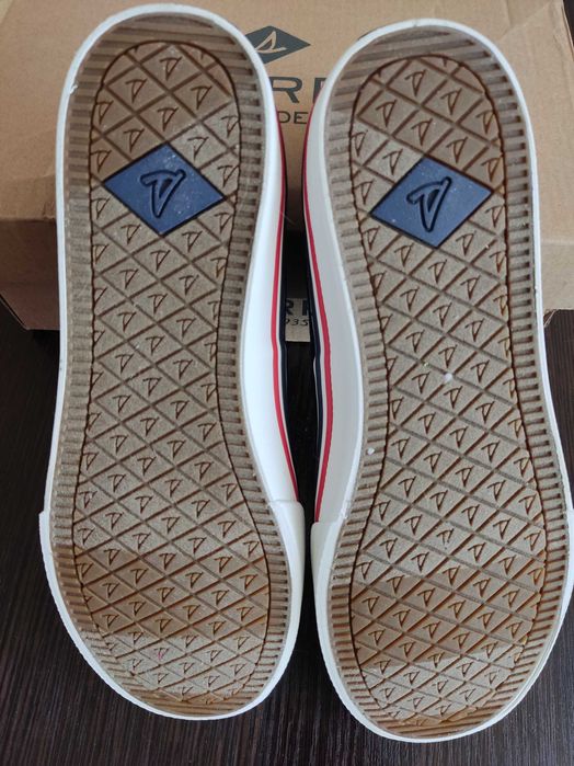 Продам кеды женские Sperry Top-Sider, новые, р.37
