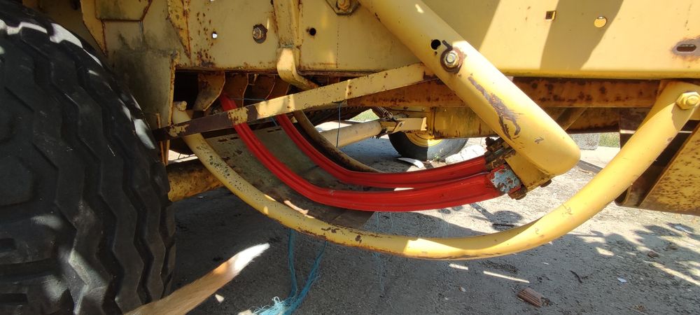 Enfardadeira New Holland 940