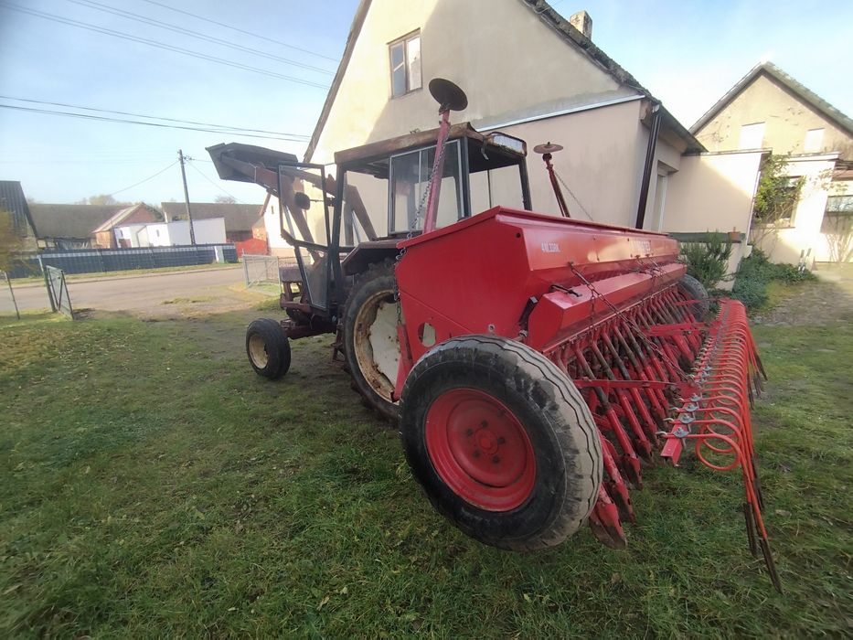 Case IH international 844s z turem