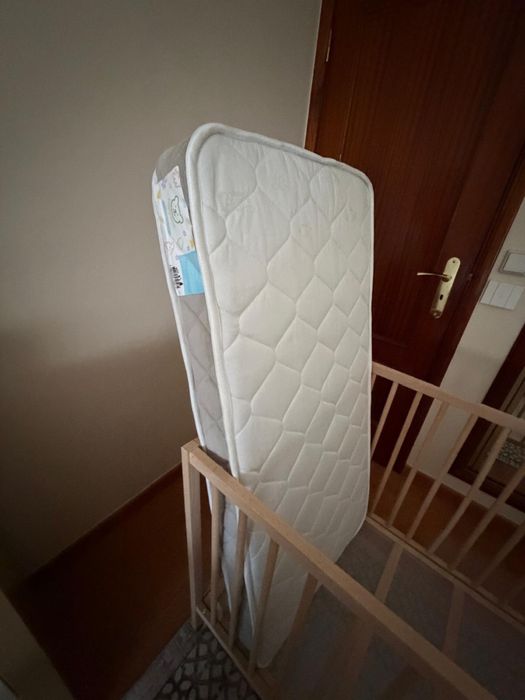 Berço Ikea com colchão