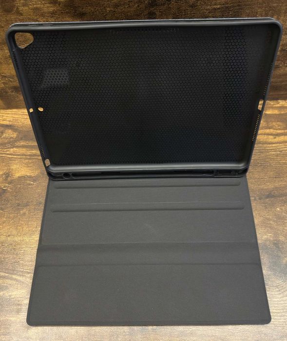 Jademall Case Etui do iPad 9/8/7 Gen. Granatowe klawiatura