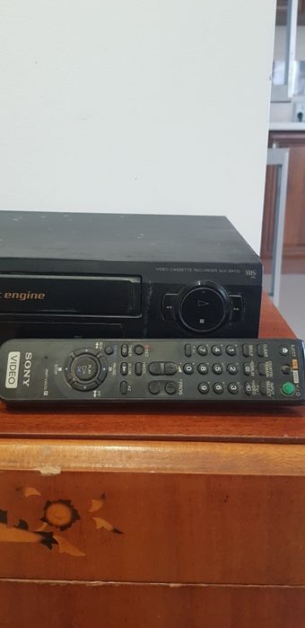 Продам відеомагнітофон