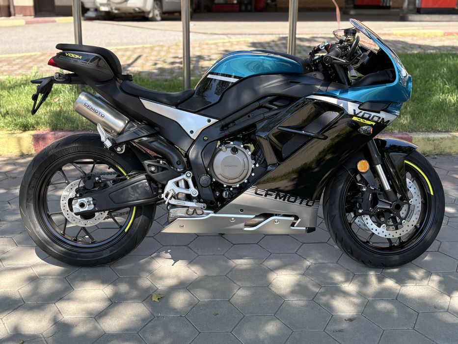 Мотоцикл CFMOTO 500SR VOOM