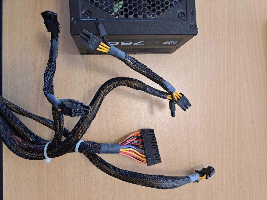 Fonte de alimentação para computadores com uso muito limitado.
