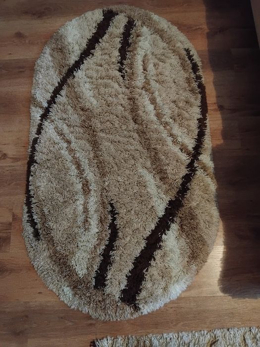 Коврова доріжка +2 приліжкові