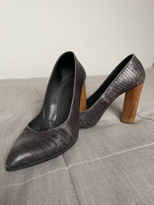 Туфлі жіночі YSL чорні, натуральна шкіра, розмір 41,5