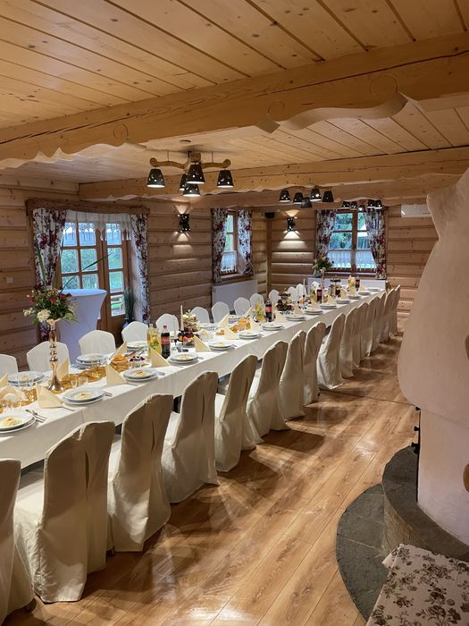 Agroturystyka na Święta    8 pokoi     22 osoby      duza sala wystrój