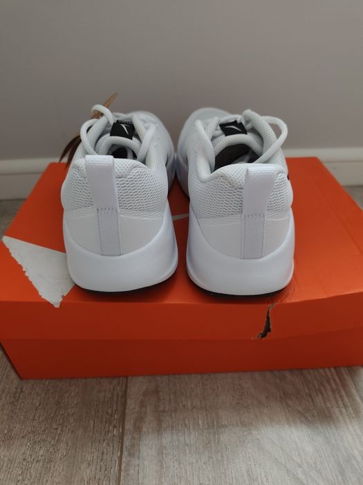 Buty sportowe 'nike'
