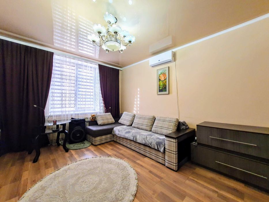 Здається 4-х кімнатний БУДИНОК в ЦЕНТРІ міста р-н вул. ГЕРОЇВ МАЙДАНУ.