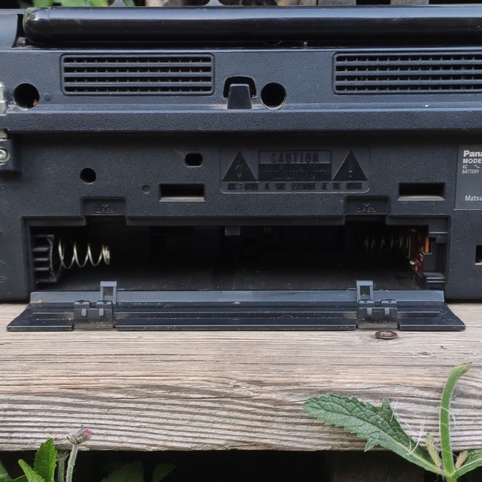 Kultowy radiomagnetofon / boombox / jamnik Panasonic RX-FT510 retro, vintage, y2k, 90s, 00s