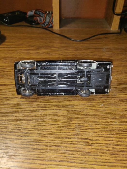 Зіл 111 1:43 масштабна модель ссср тантал Саратов на запчастини