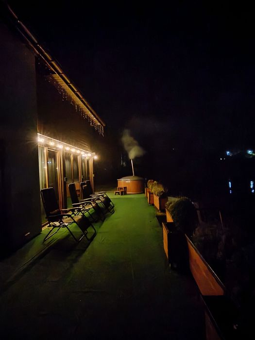 Відпочинок біля озера