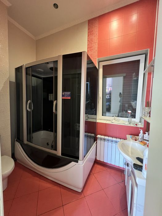 Продам современный дом 250 м² | 13 соток | бассейн, сауна | солнечная станция 15 кВт