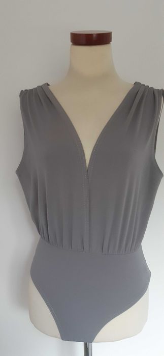 Boohoo 38 szare body