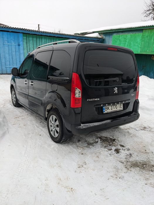 Продам Peugeot Partner 2012рік 1,6 е- HDi.