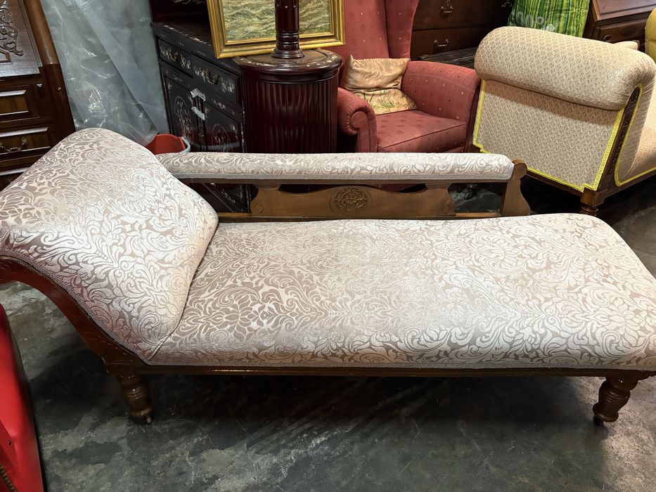 Chaise Long estofado