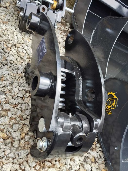 Szybkozłącze JCB 3CX 4CX od Producenta Łyżki Kopiące Nowe Skarpowe