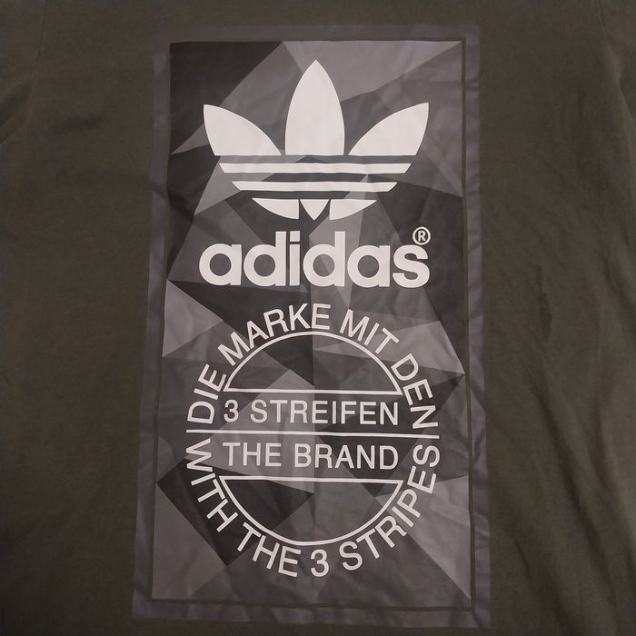 Футболка з принтом Adidas