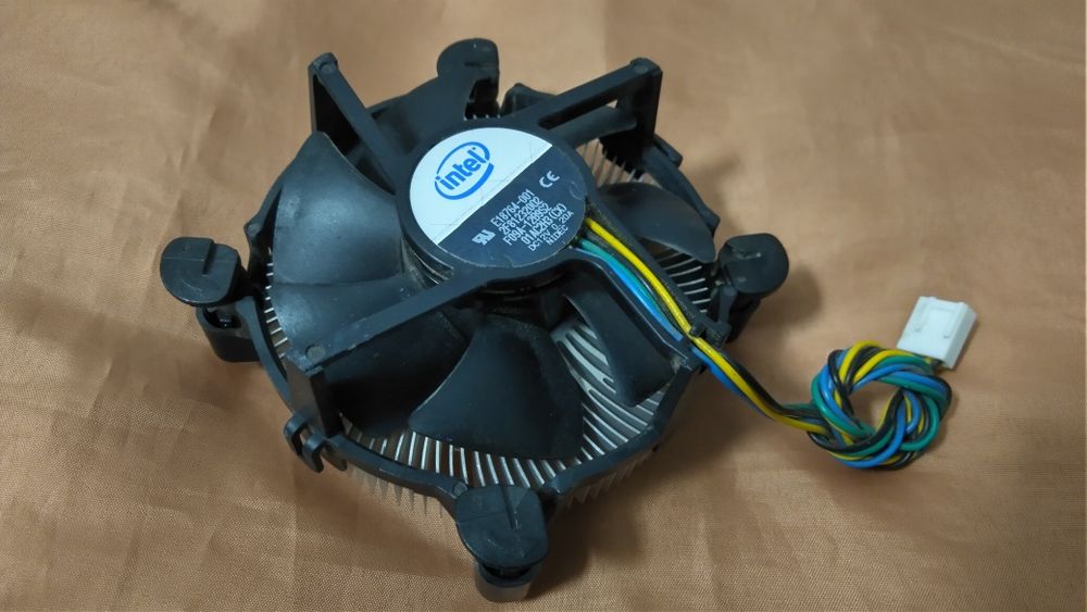 Кулер с охладом socket 775. Кулер компьютерный