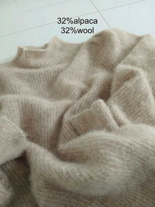32 alpaca 32 wełna Neo Noir puszysty golf owsiany beż bufy M