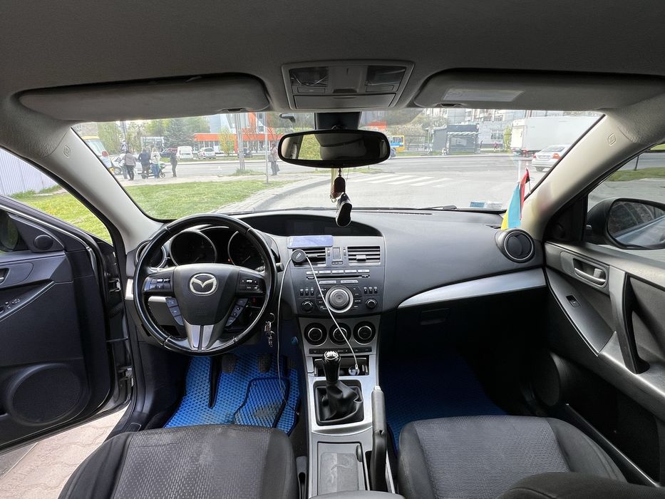 Продам Мазду 3 2009 1.6 дизель, пригнана з ЄС, один власник