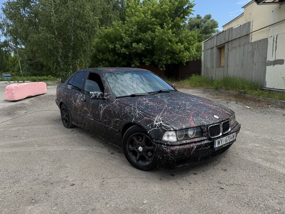 BMW e 36 318i в хорошем состоянии