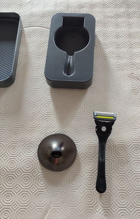 Máquina de Barbear com Estojo de Viagem Gillette Labs