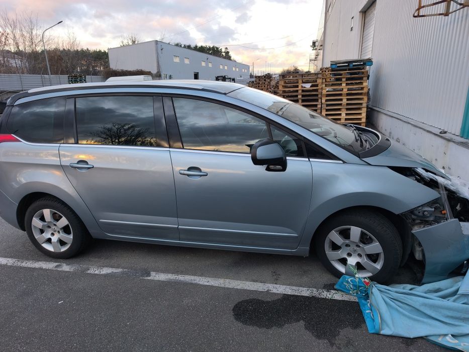 салон peugeot 5008 - Купить автомобиль бу и новый - Цена на OLX.ua