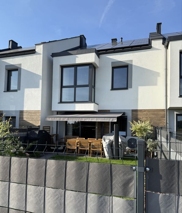 SŁUPSK / OBNIŻONA CENA / DOSTĘPNY OD RĘKI 3-pokojowy umeblowany apartament z tarasem i ogródkiem / standard premium / fotowoltaika i pompa ciepła