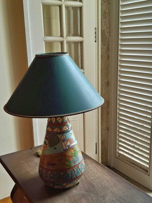 Candeeiro pintado à mão