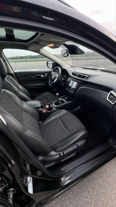 Nissan Qashqai 2014 • 1.5 дизель •