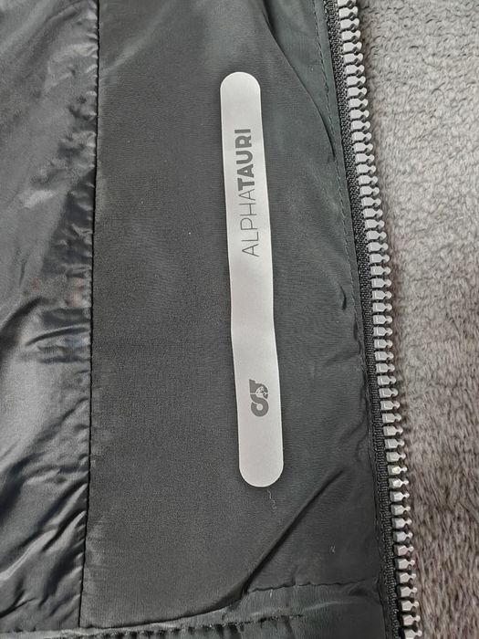 Kurtka przejściowa PrimaLoft Alpha Tauri Red Bull rozm M /L