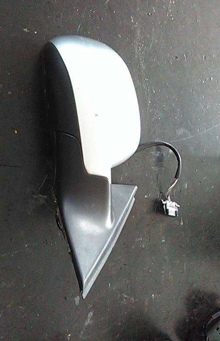 Retrovisor / espelho direito VOLKSWAGEN Passat (3B2)