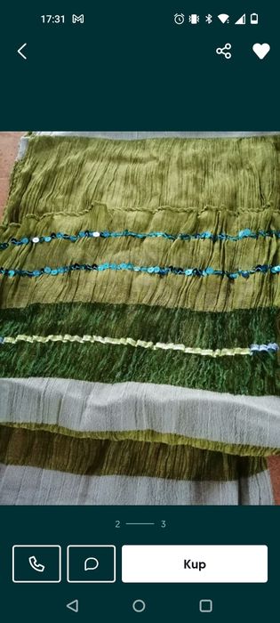 Lekki szalik, apaszka, marszczony materiał, w kolorze zieleni.