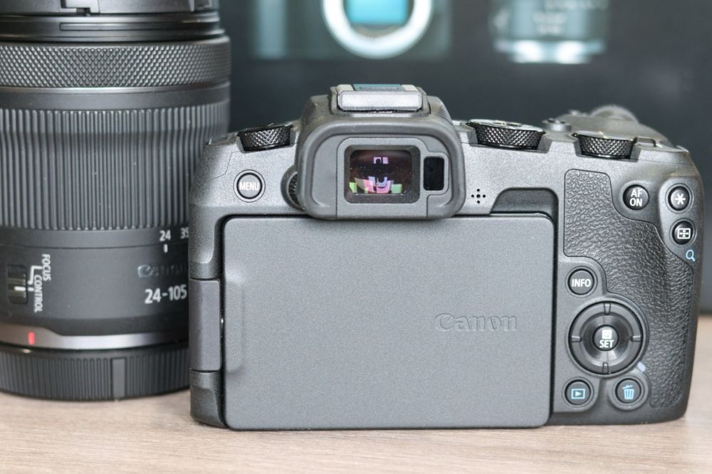 Canon eos rp +  lente rf 24-105mm f/4-7.1 is
