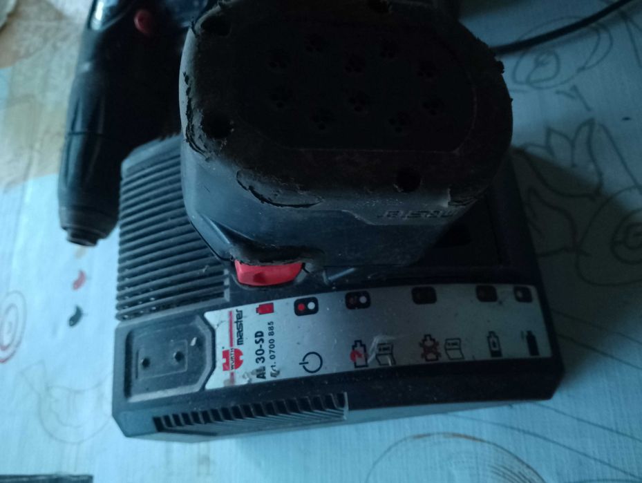 Aparafusadora wurth+carregador+2 baterias