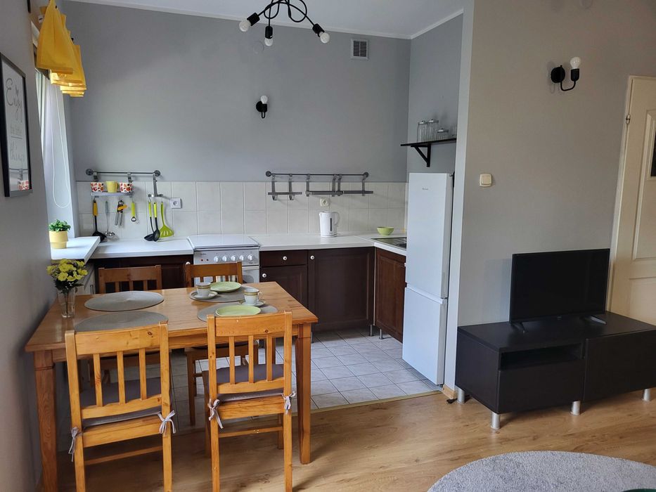 Ładna kawalerka 28m.Grunwald ul. Sieradzka 1750 zł !