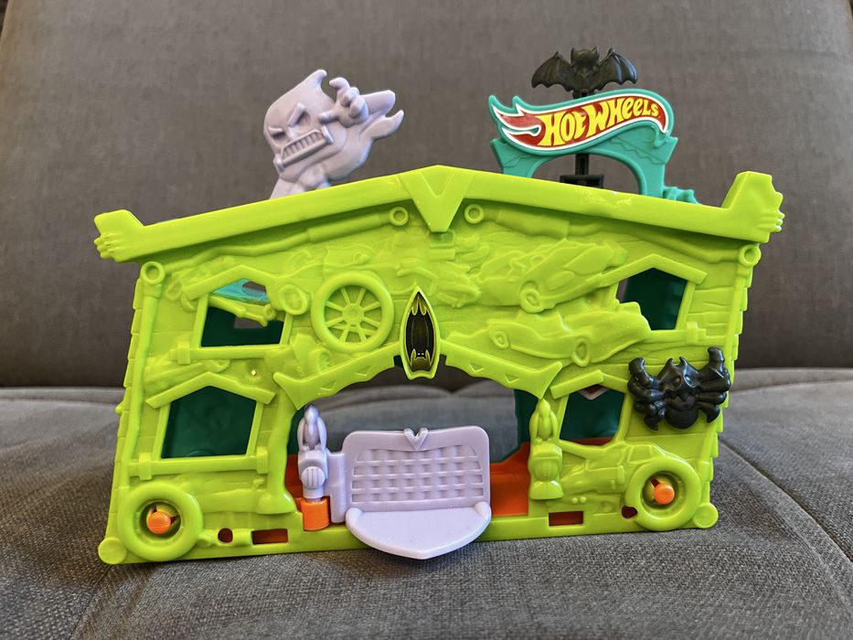 Hot Wheels garaz duchow (DWL03)